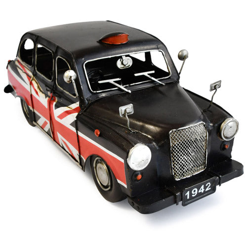 Black 1966 Austin London Cab Ornament (32x13x13.5cm)