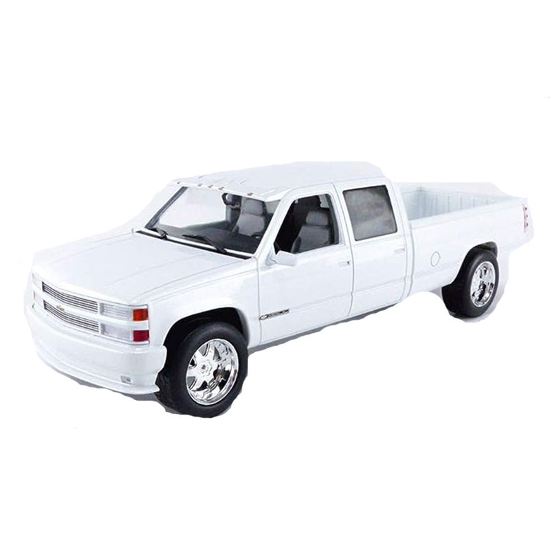  1997 Chevrolet Silverado Crew Cab modelo de coche 1:18