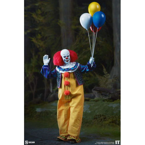 It 1990 Pennywise 1:6 Scale Action Figure