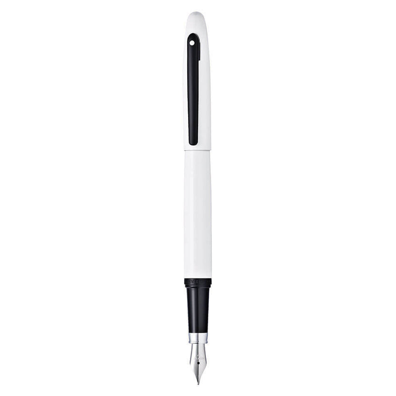  Pluma estilográfica Sheaffer VFM lacada en blanco y negro