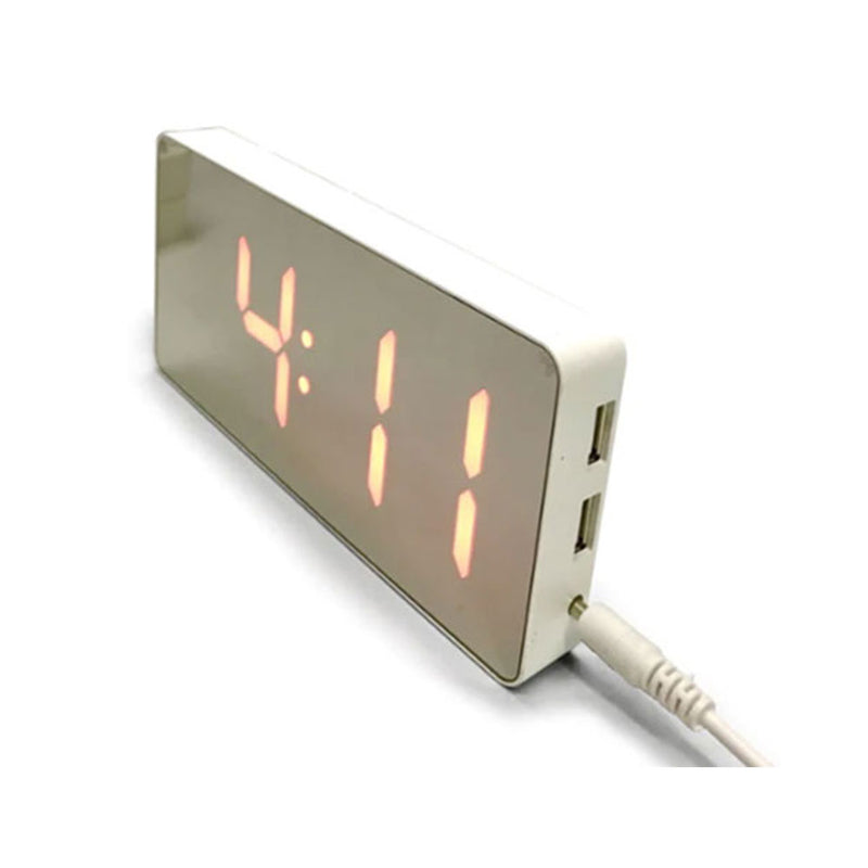 Drima a LED a faccia a specchio con due porte USB